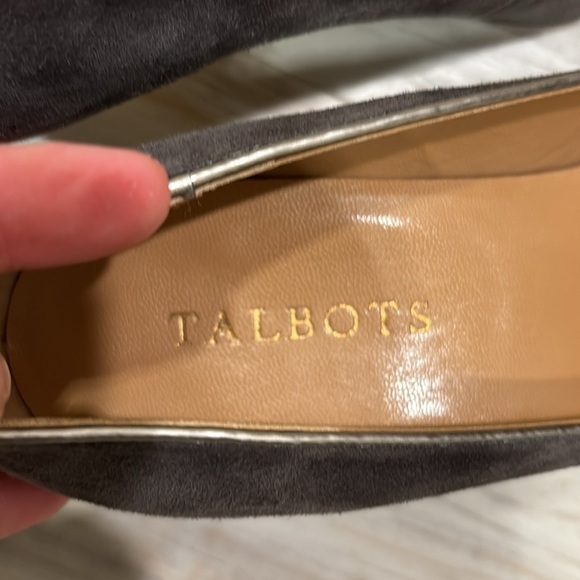 Talbots grey suede and silvery toed babydoll heels size 7.5 - Picture 5 of 8